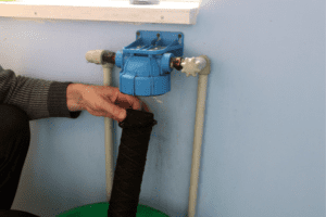 Water filter maintenance